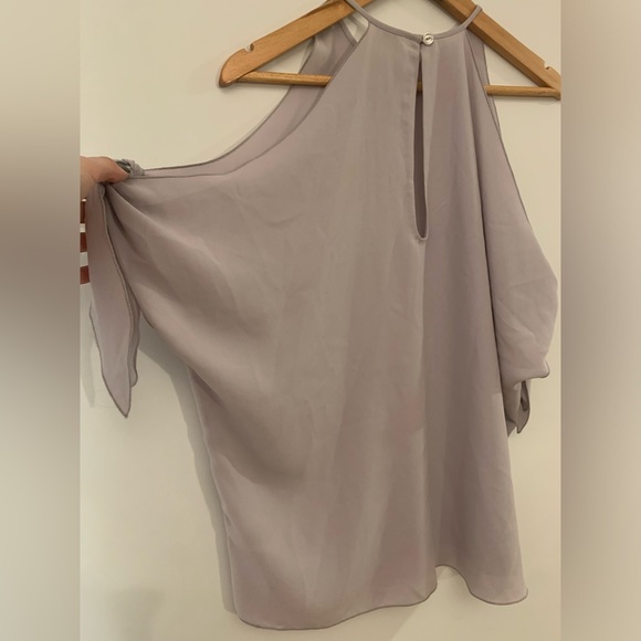 Wilfred Exposed Shoulders Top - Picture 3 of 4